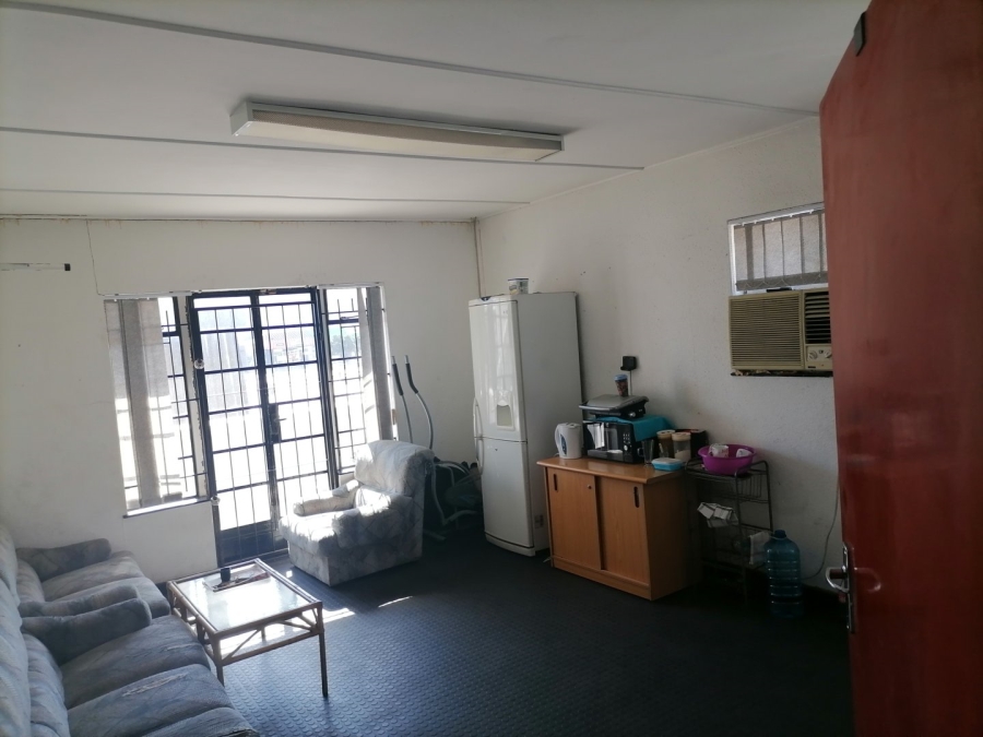 Commercial Property for Sale in Parow East Western Cape